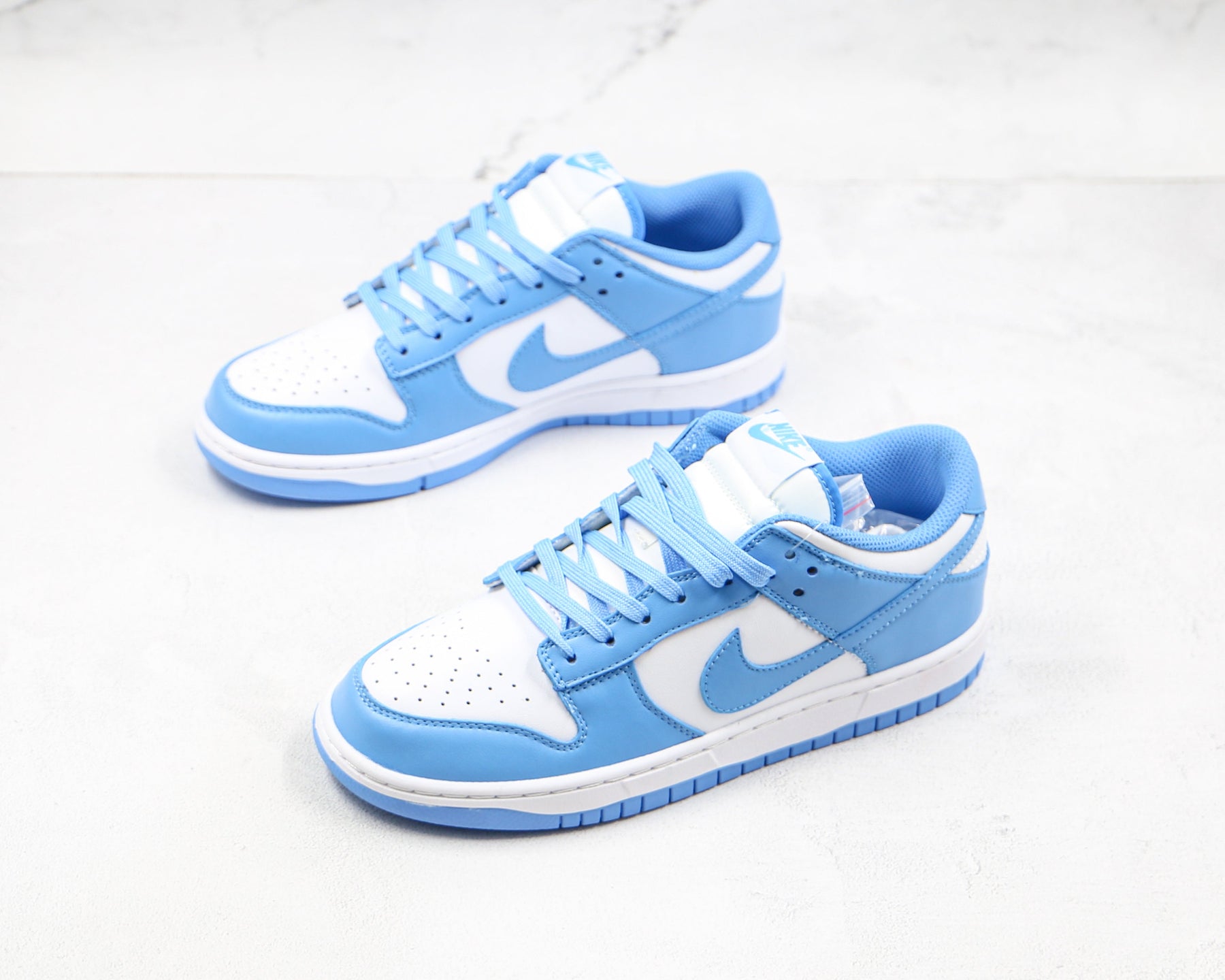 Nike Dunk Low UNC